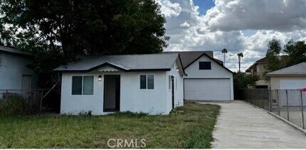 Building Photo - 1012 Aldgate Ave