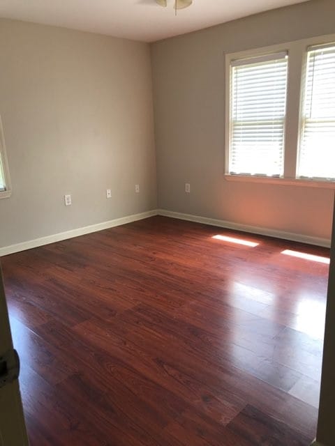 Building Photo - 902 Oaklawn Ave