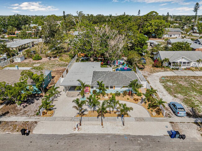 Building Photo - 214 50th St W