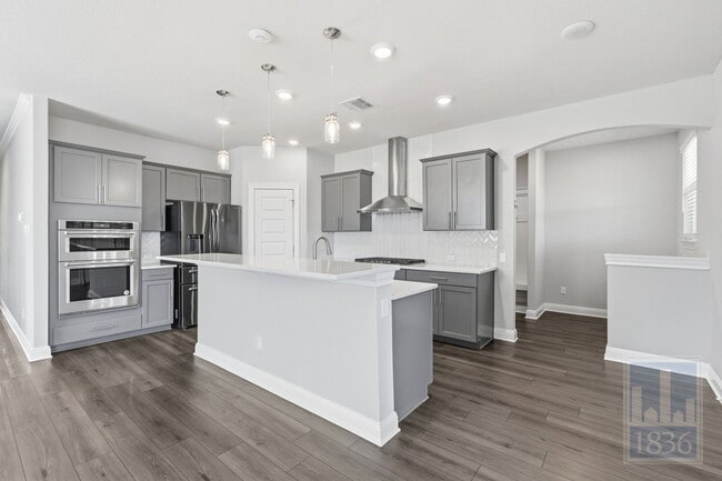 Building Photo - 555 Purple Heart Dr