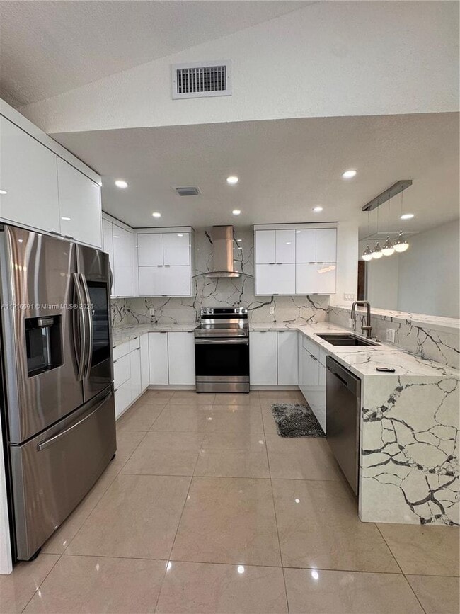 Building Photo - 20521-20125 SW 125th Ave