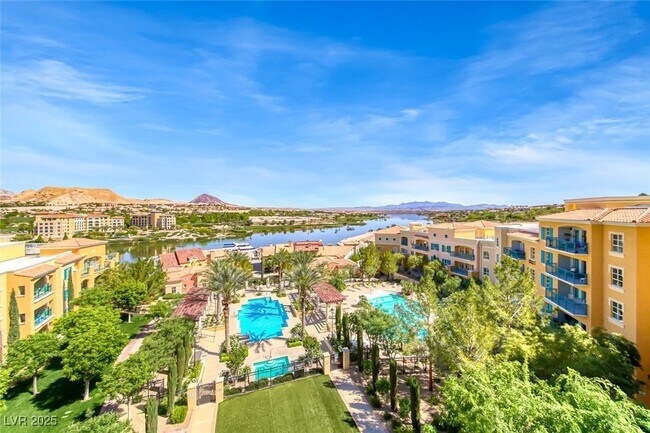 Building Photo - 30 Strada Di Villaggio