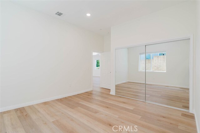 Building Photo - 1079 E Elmwood Ave