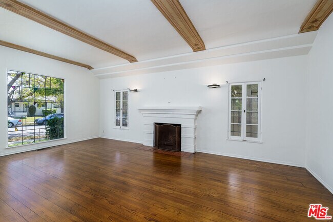 Building Photo - 1017 S Orlando Ave