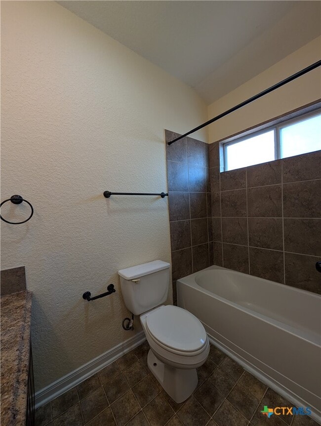 Building Photo - 1270 Hillcrest Dr