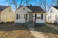 Building Photo - 19411 Chapel- 3BR Bungalow - Refinished Hardwoods/New Kitchen - Detroit - 48219