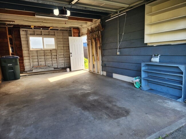 Building Photo - 708 Virginia St