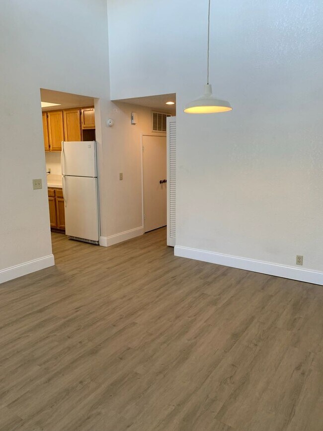 Building Photo - 2BD / 2BA Condo in Cedar Creek