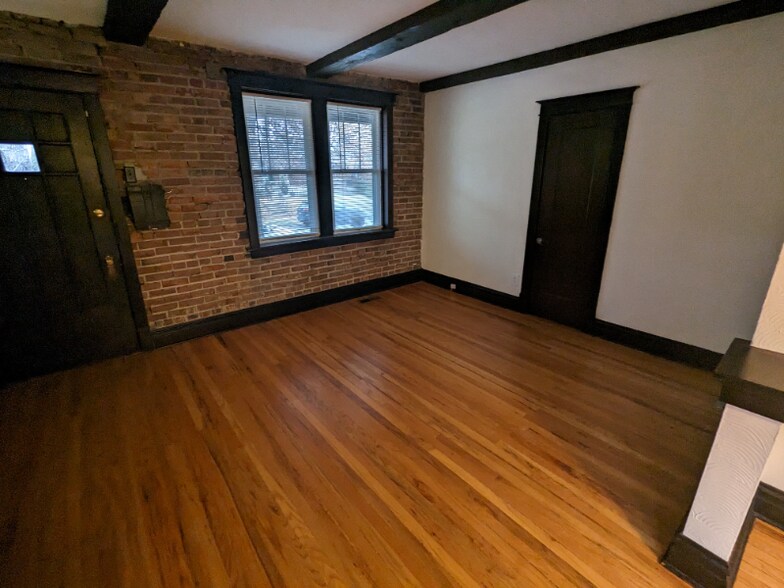 Building Photo - 5127 Goethe Ave