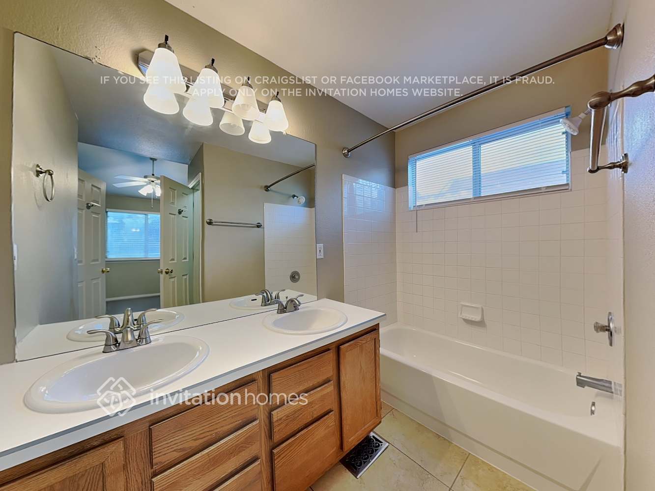 Building Photo - 4981 N Silverlace Dr