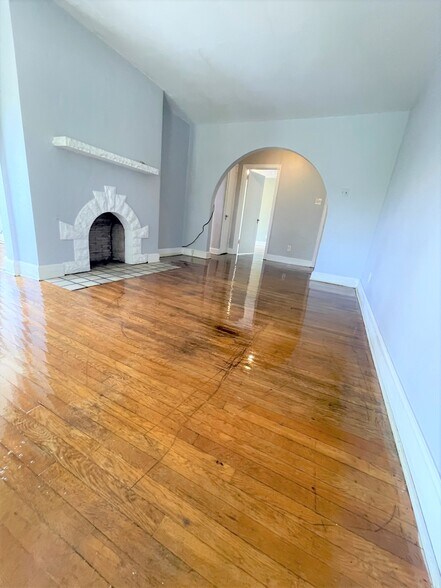 Building Photo - 6532 Wilkins Ave