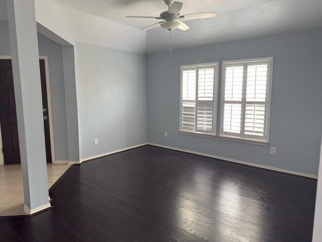 Building Photo - 3815 Lake Edinburg Ln