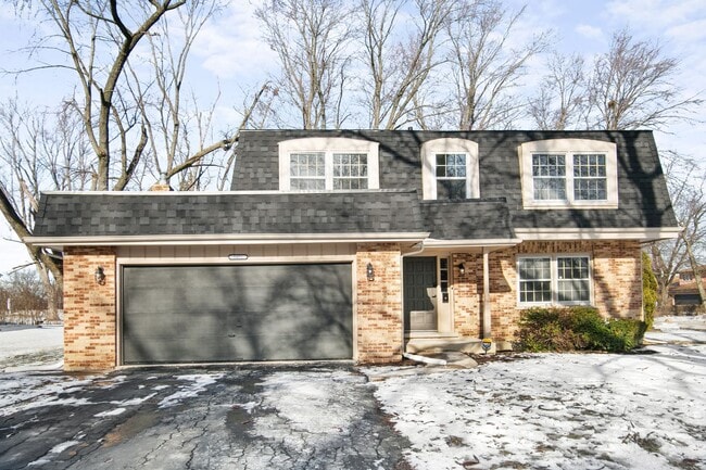 Building Photo - Renovated 4-Bedroom Home in Olympia Fields