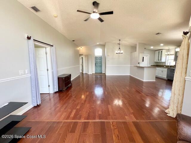 Building Photo - 8045 Bracken Ln