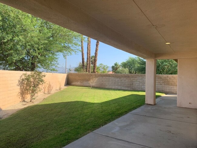 Building Photo - Lovely La Paloma Home For Lease
