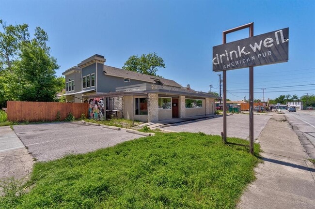 Building Photo - 406 Nelray Blvd