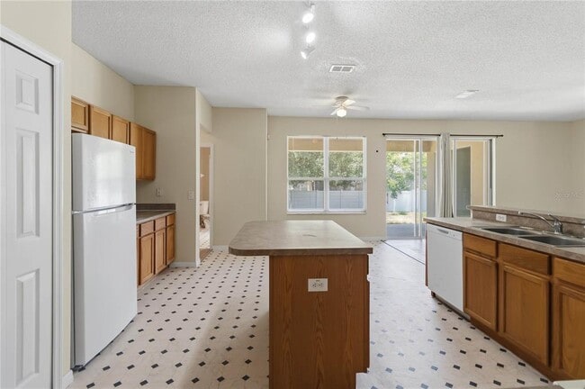 Building Photo - 2776 Cabernet Cir