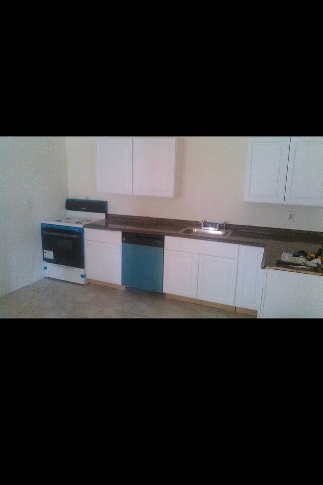 Primary Photo - 167 Court St