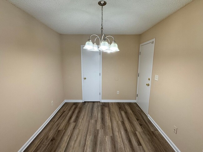 Building Photo - 5022 Oak Pasture Ln