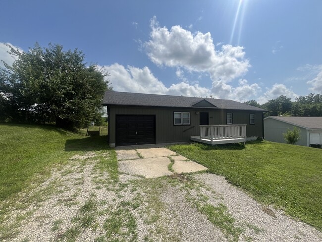 Primary Photo - 430 SE 150 Rd