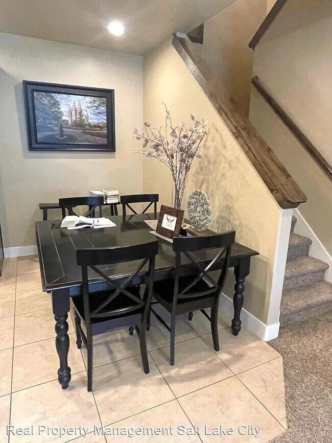 Building Photo - BEAUIFUL HOME!!!