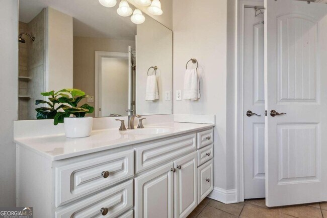 Building Photo - 1316 Egan Way