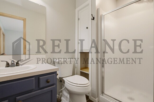 Building Photo - 1726 Black Oak Ct
