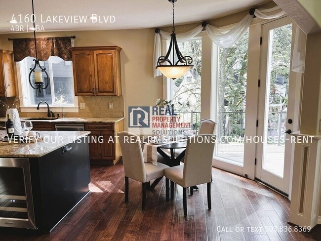 Building Photo - 4160 Lakeview Blvd