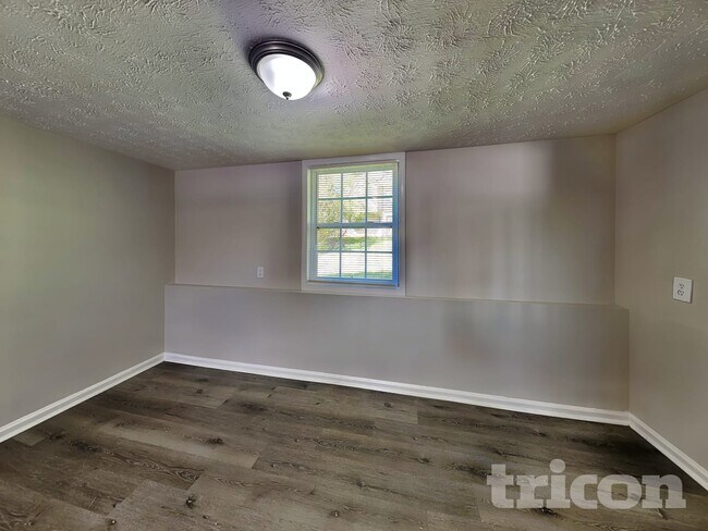 Building Photo - 868 Ashwood Crossing