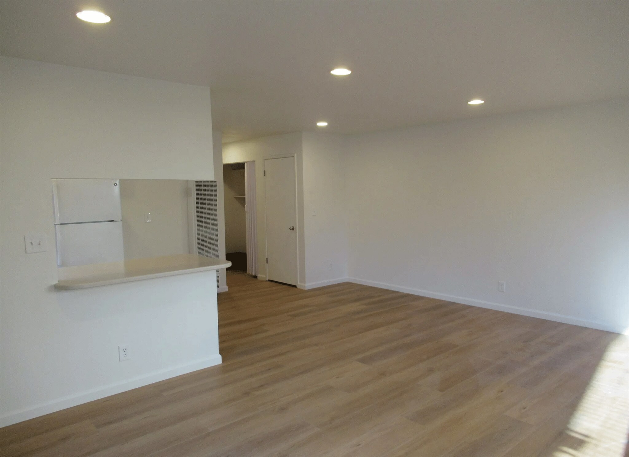 Building Photo - 2149 Mount Diablo St