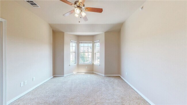 Building Photo - 305 Holleman Dr E