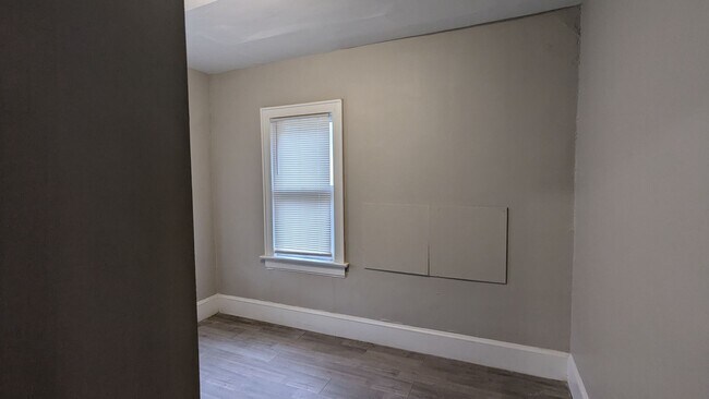 Building Photo - Atlas Investment Group, LLC (569 Allyn St ...