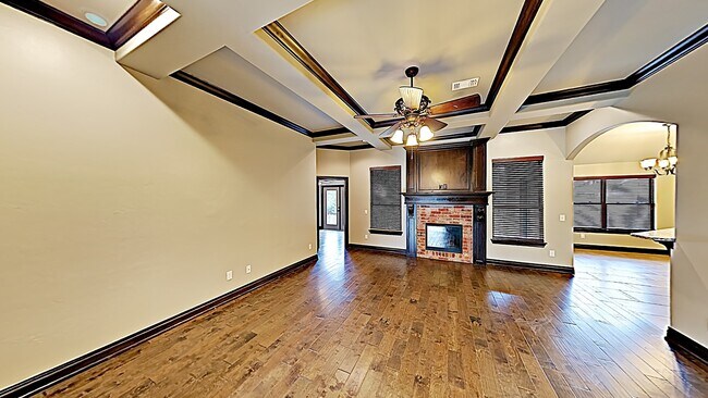 Building Photo - Stunning 5 Bedroom In Edmond With Bonus Room and Study
