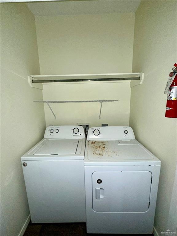 Building Photo - 17 Downing Ave