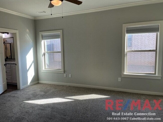 Building Photo - Sorry No Smoking and No Pets Permitted