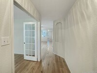 Building Photo - 1 STORY 3 BEDROOM WITH AN OFFICE AND 2 BAT...