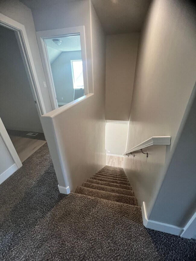 Building Photo - Brand New Townhome! Half off First Month Move in Special!