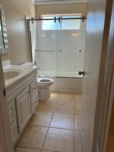 Building Photo - 3591 Quail Lakes Dr