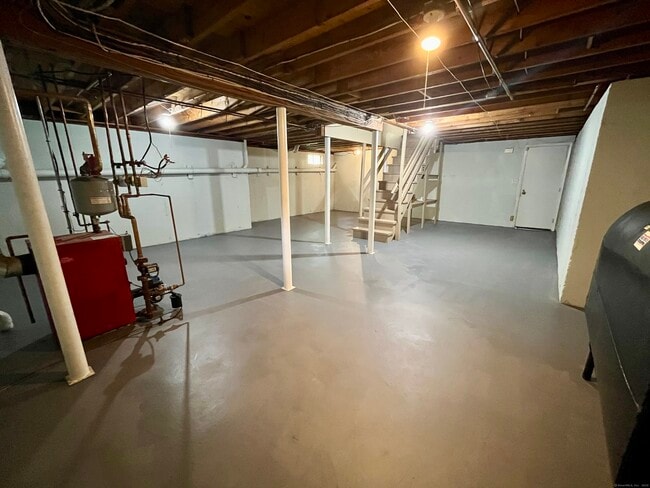 Building Photo - 25 Jade Tree Ln