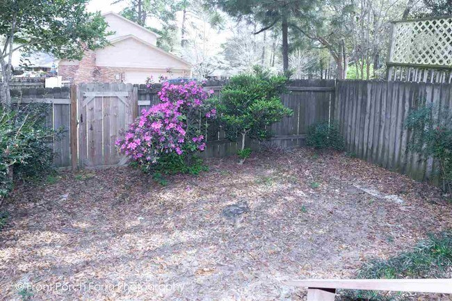 Building Photo - 3756 Donovan Dr
