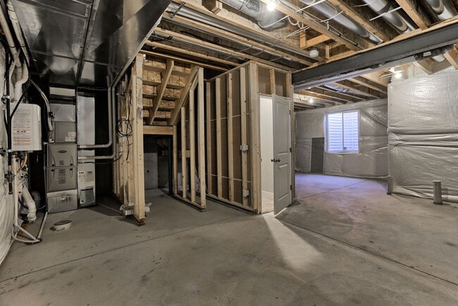 Building Photo - MOVE In SPECIAL - Beautiful 3 Bedroom 2 1/2 Bath Townhome in Loveland