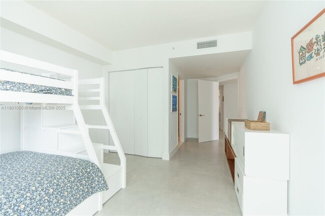 Building Photo - 300 Sunny Isles Blvd