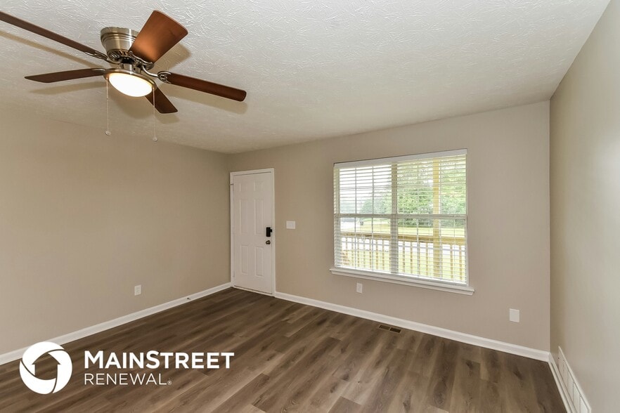 Building Photo - 75 Beechwood Ln
