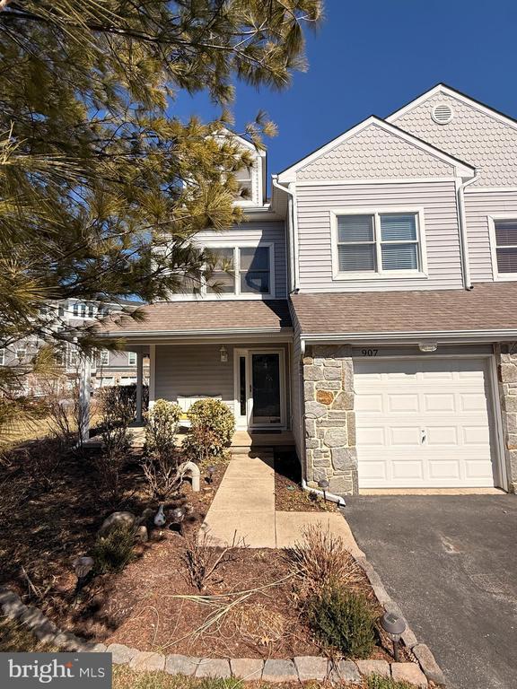 Building Photo - 907 Auckland Way