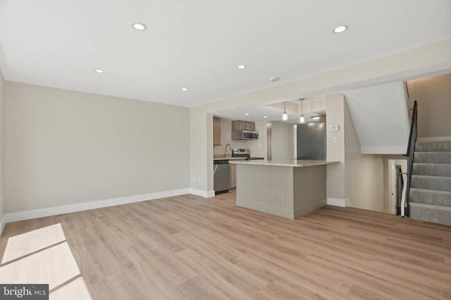 Building Photo - 9419 Merryrest Rd