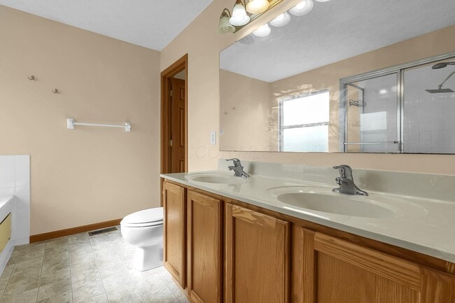 Building Photo - 6121 Nasby Dr