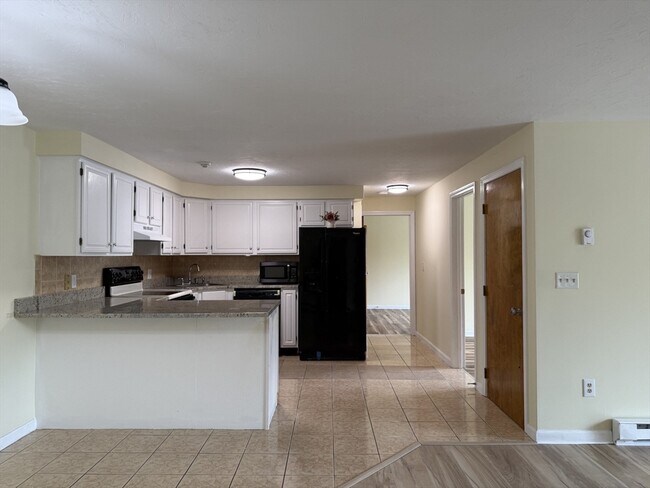 Building Photo - 11 Hulbert Rd