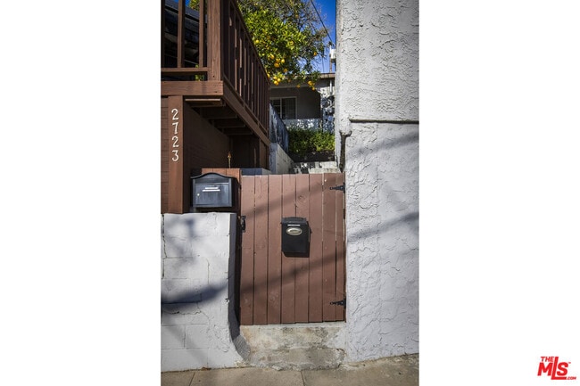 Building Photo - 2723 Ballard St