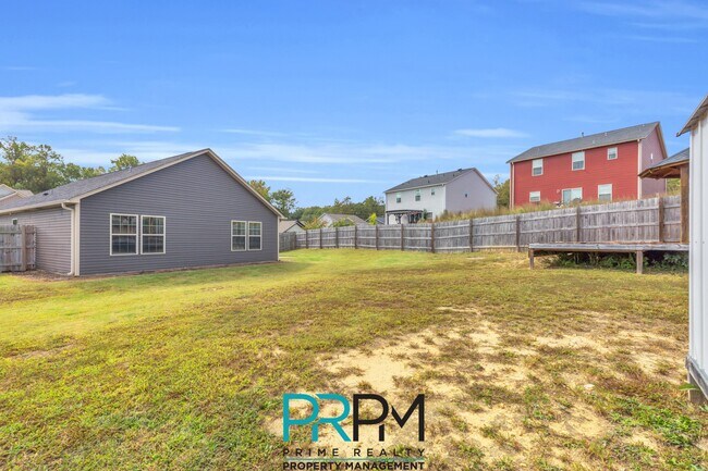 Building Photo - 109 Screech Dr