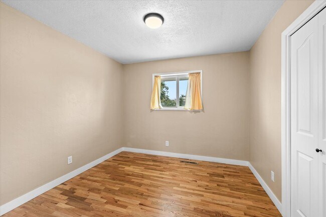 Building Photo - 1461 Johnson St